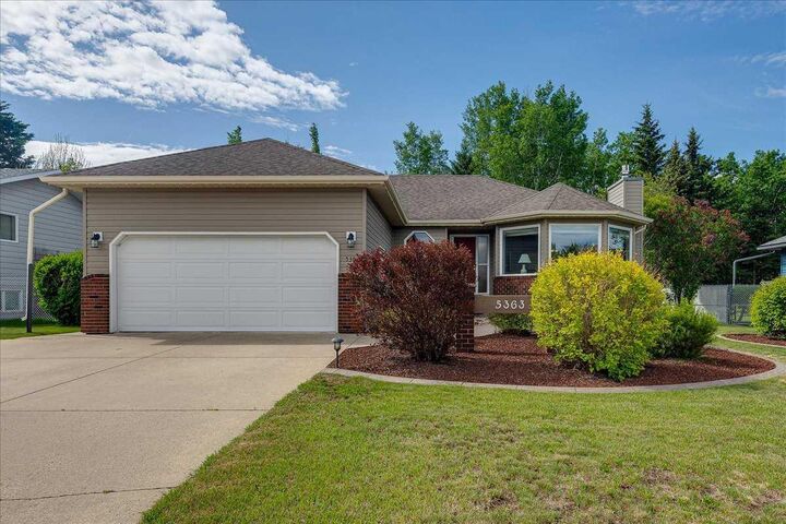 Property Photo: 5363 36A Street AB T4G 1E6