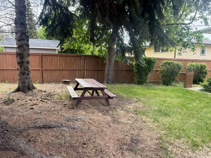 Property Photo: 2848 24 Street NW AB T2M 3Z3
