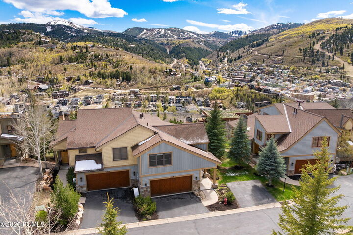 Property Photo: 1215 Silver Oak Court 4 UT 84060