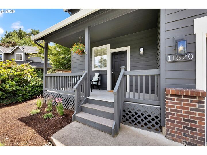 Property Photo: 11620 NW 33rd Ave WA 98685