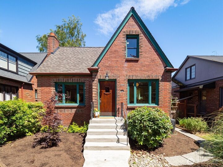 Property Photo: 7754 Jones Avenue NW WA 98117