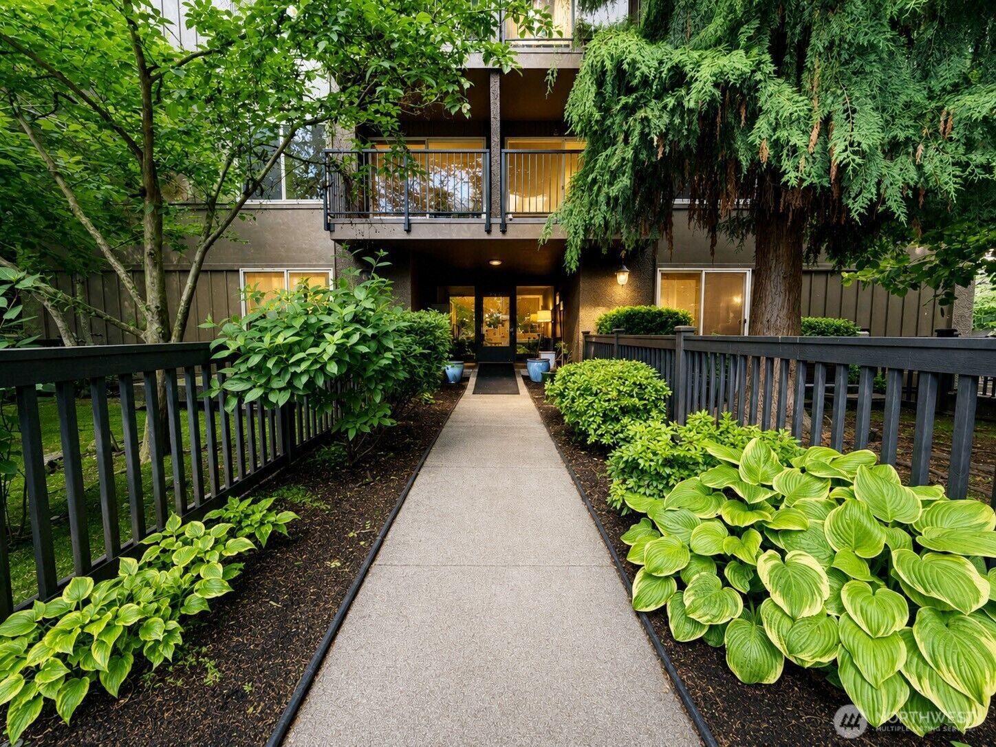 Property Photo: 731 Broadway E 301 WA 98102