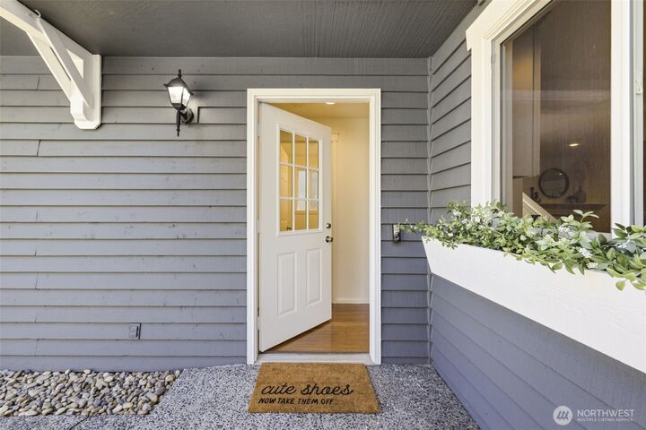 Property Photo: 3535 NE 89th Street WA 98115