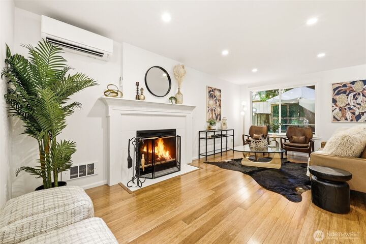 Property Photo:  3535 NE 89th Street  WA 98115 