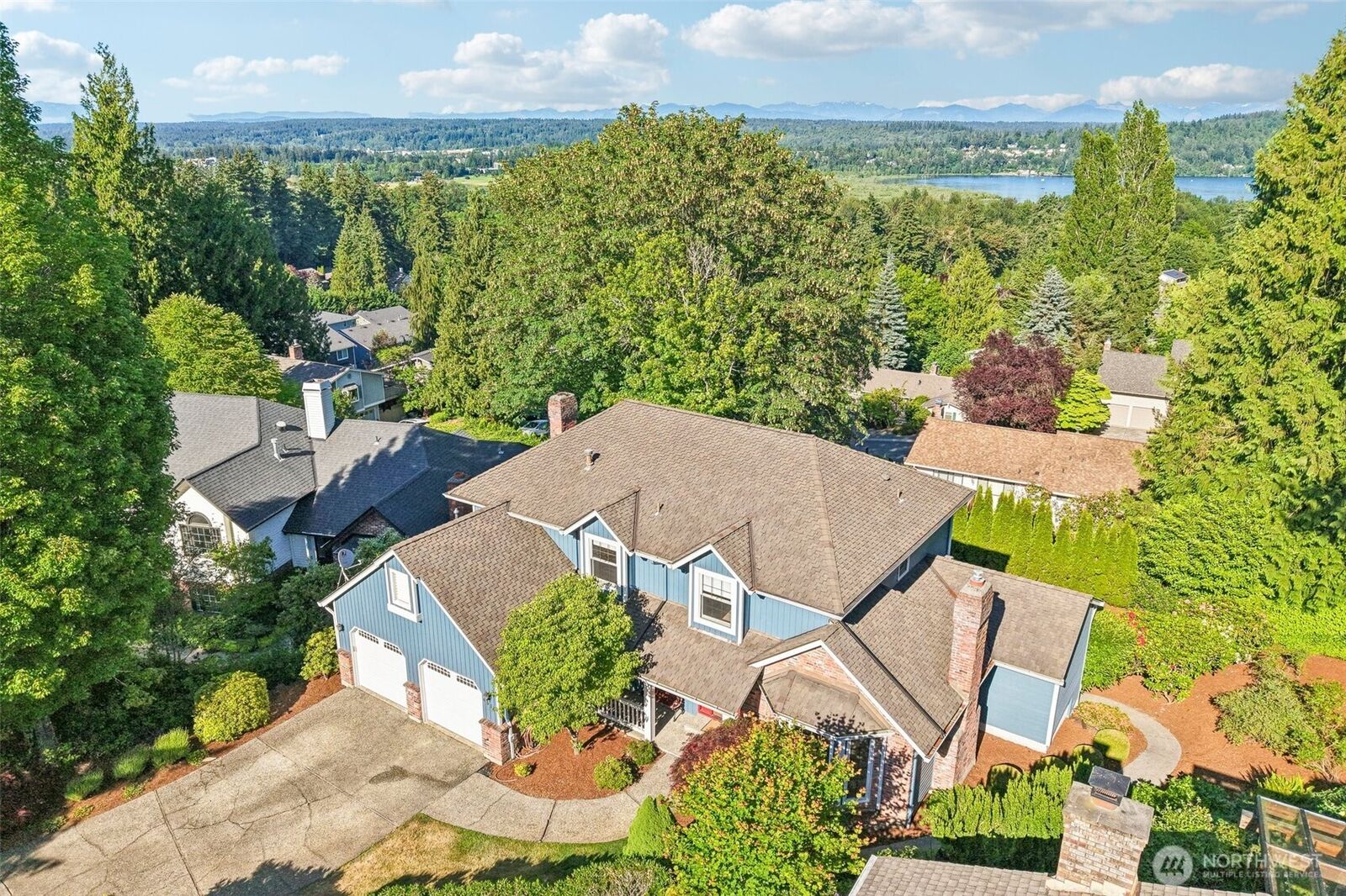 Property Photo:  4518  164th Court NE  WA 98052 
