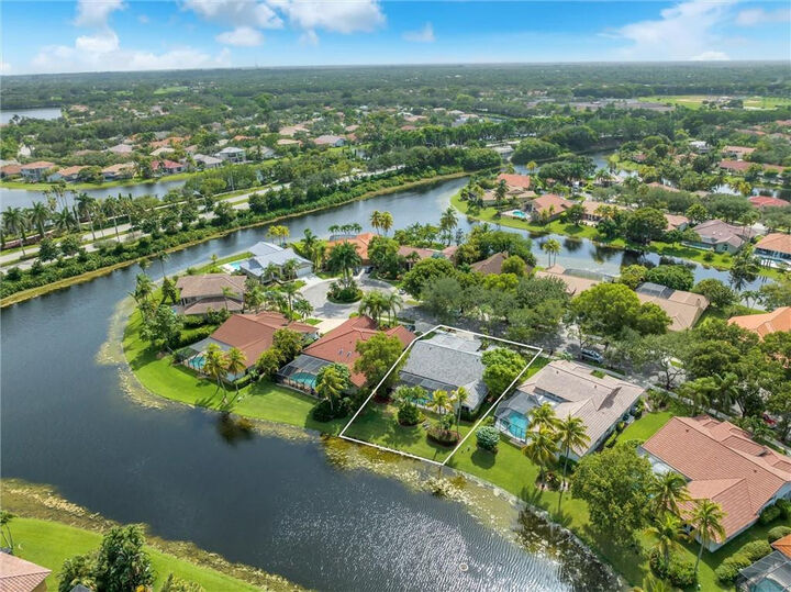 Property Photo:  1230 Fairfax Court  FL 33326 