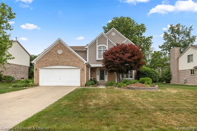 Property Photo: 45924 Rockledge Drive MI 48170