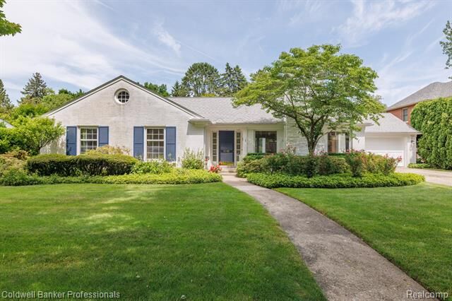 Property Photo:  1018 Harvard Road  MI 48230 