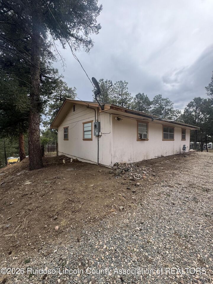 Property Photo: 117 Skylane Road NM 88345