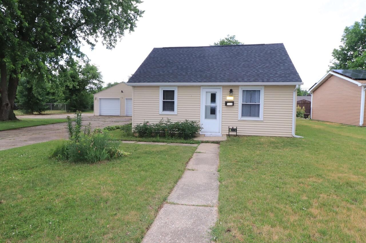 Property Photo:  1604 S Osborne Avenue  WI 53546 