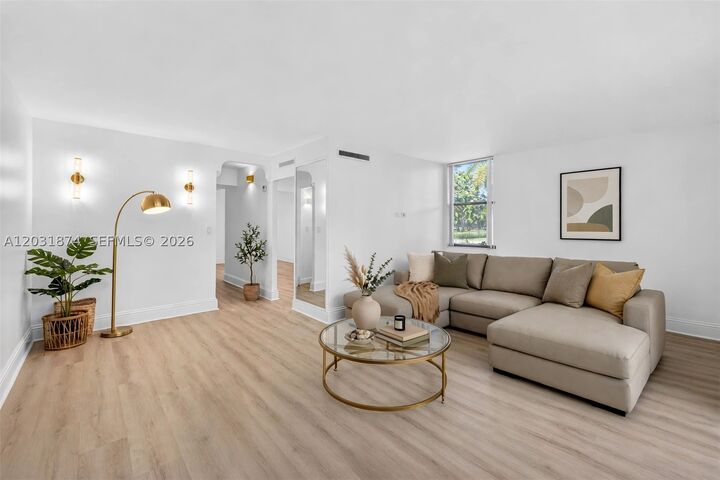 Property Photo:  20300 W Country Club Dr 106-3  FL 33180 