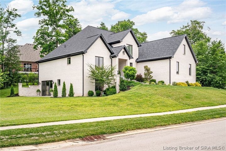 Property Photo: 3506 Charlevoix Court IN 47119