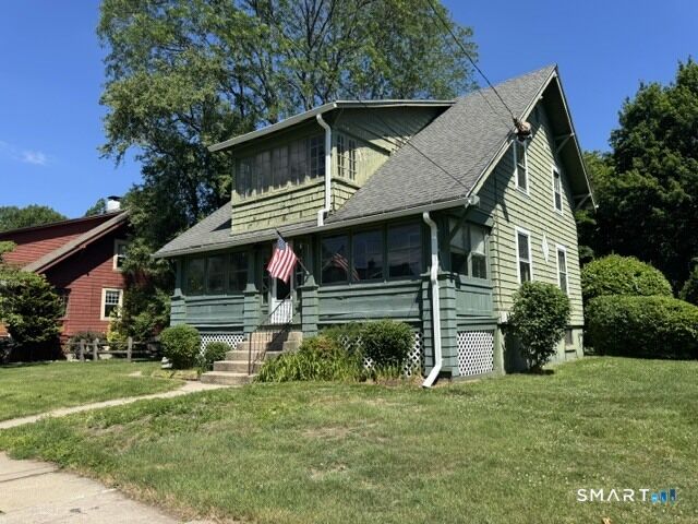 Property Photo:  4 Hubbard Place  CT 06109 