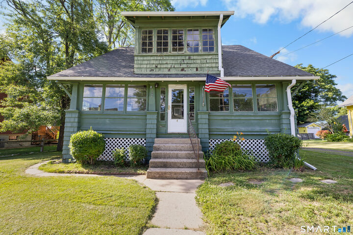 Property Photo: 4 Hubbard Place CT 06109