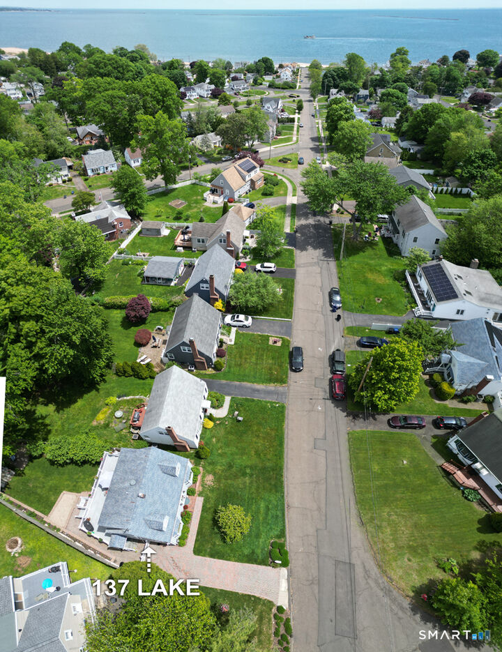 Property Photo: 137 Lake Street CT 06516
