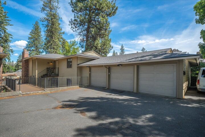 Property Photo: 1225 E 29th Ave 1301 E 29th Ave WA 99203-3219