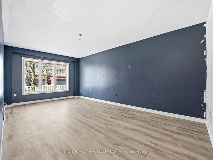 Property Photo: 155 Fletcher Circle ON N3C 0B6