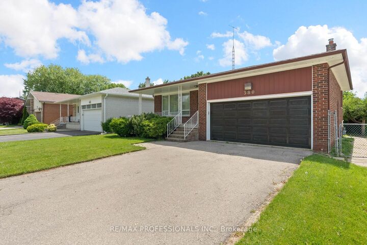 Property Photo: 380 Targa Road ON L5A 1S5
