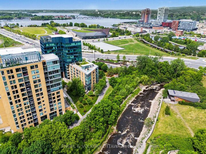 Property Photo: 200 Lett Street 805 ON K1R 0A7