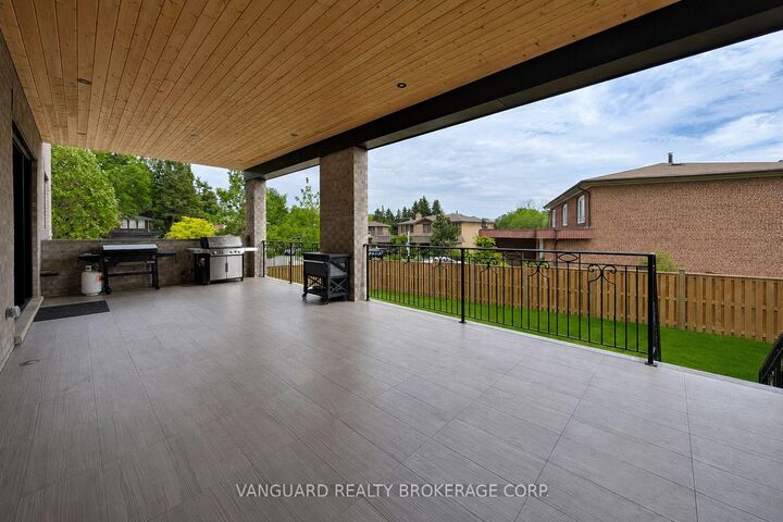 Property Photo: 7 Houston Road ON L4L 1V2