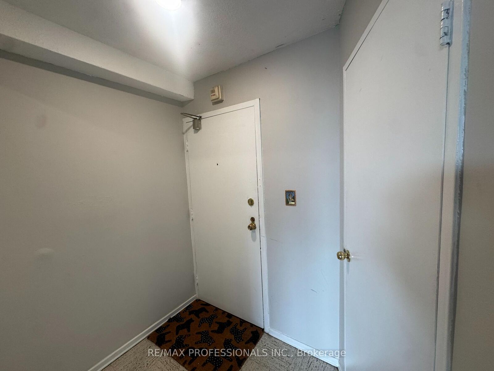 Property Photo: 11 Wincott Drive 602 ON M9R 2R9