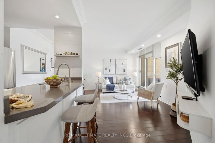 Property Photo: 1750 Bayview Avenue 405 ON M4G 3C4
