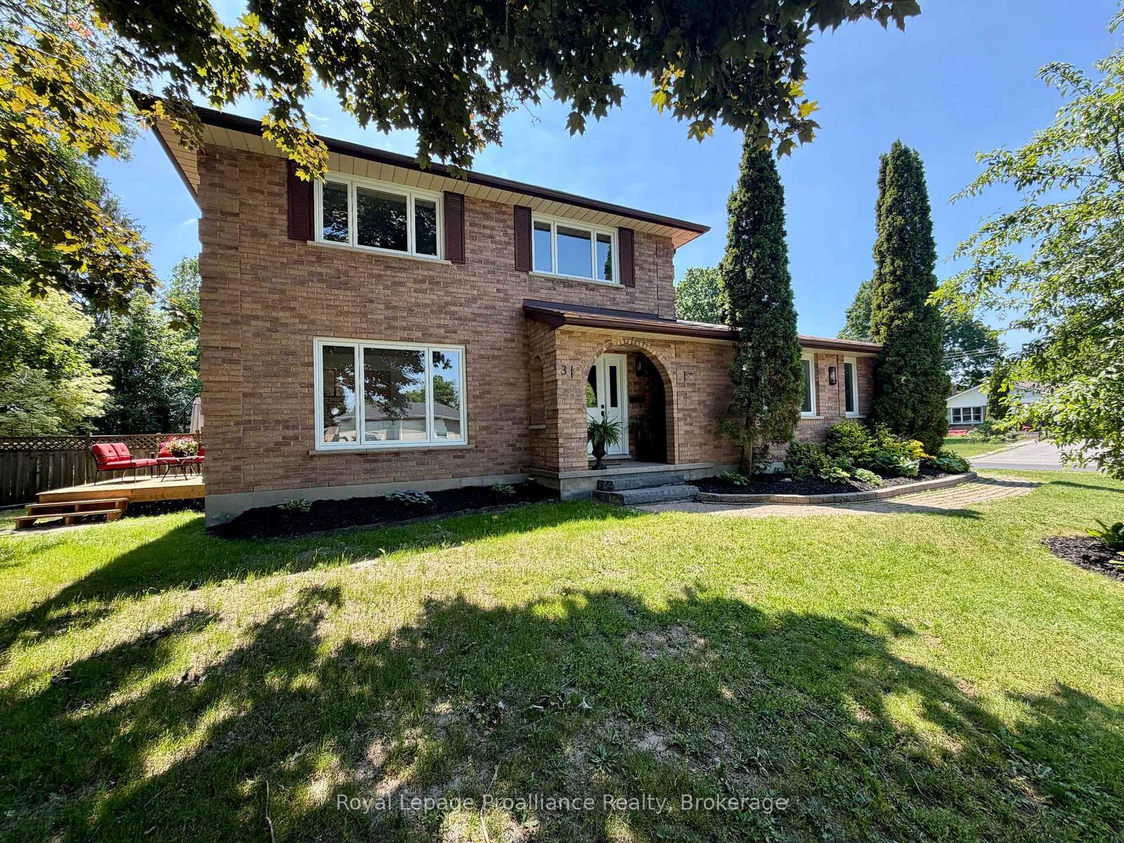 Property Photo: 3 Cooke Court ON K8N 5N4