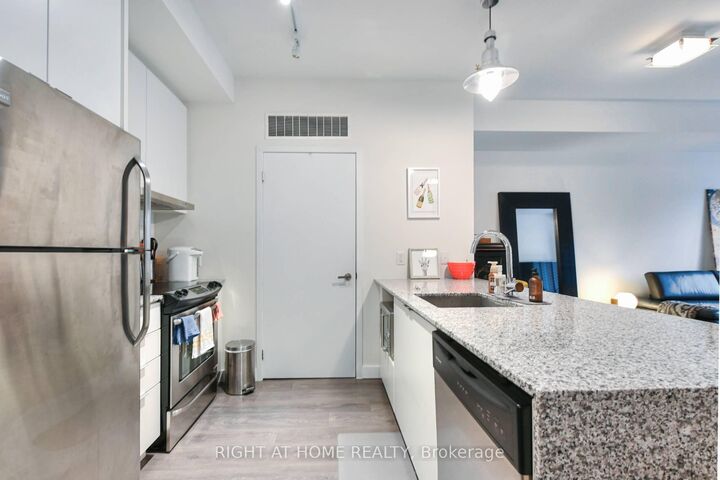 5035 Harvard Road 101 — photo 1