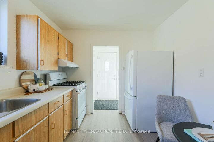 Property Photo: 152 Santamonica Boulevard ON M1L 4H6