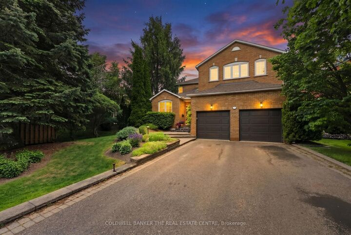 274 Kirby Crescent — photo 1