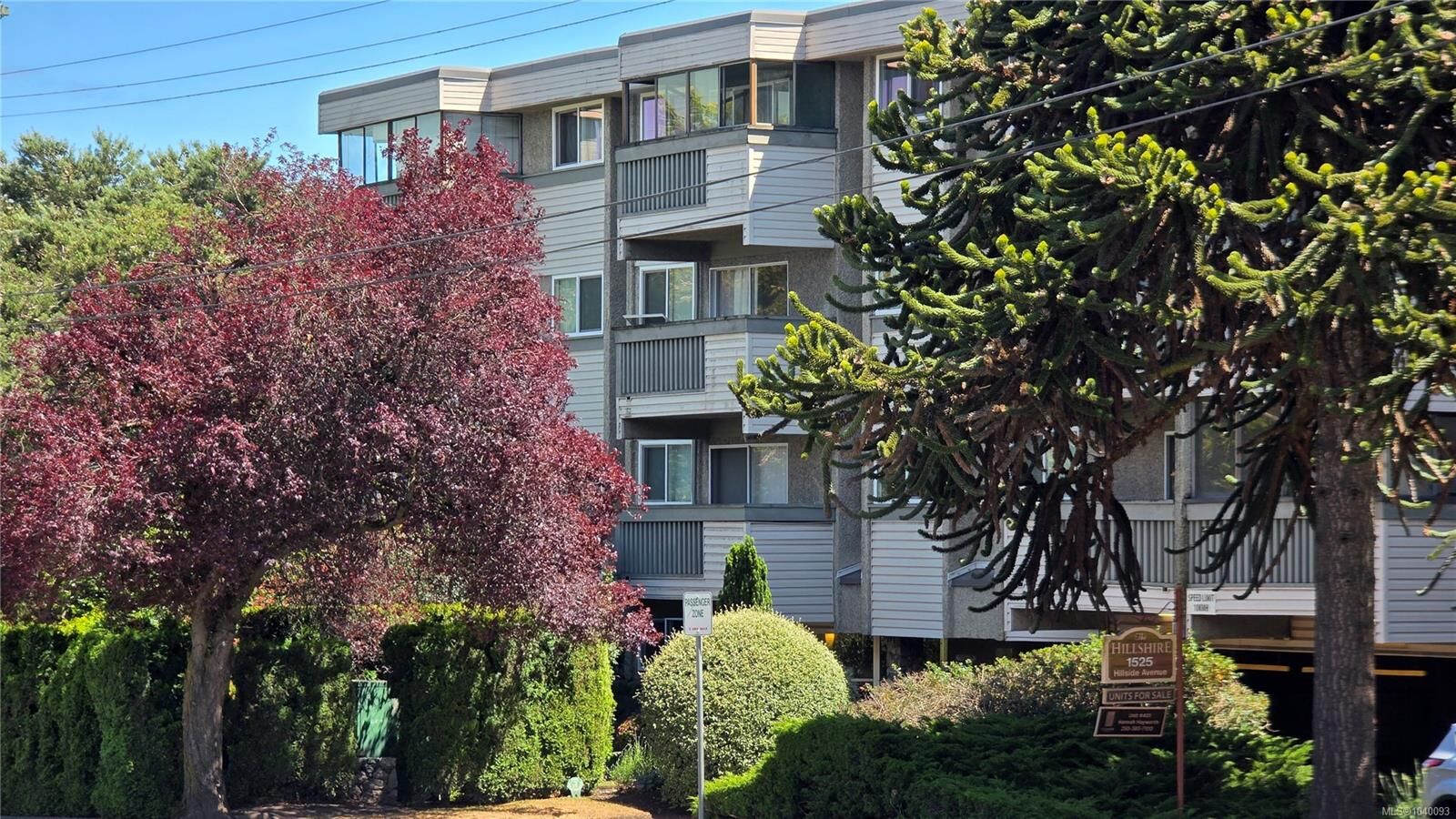 Property Photo: 1525 Hillside Ave #412 BC V8T 2C1