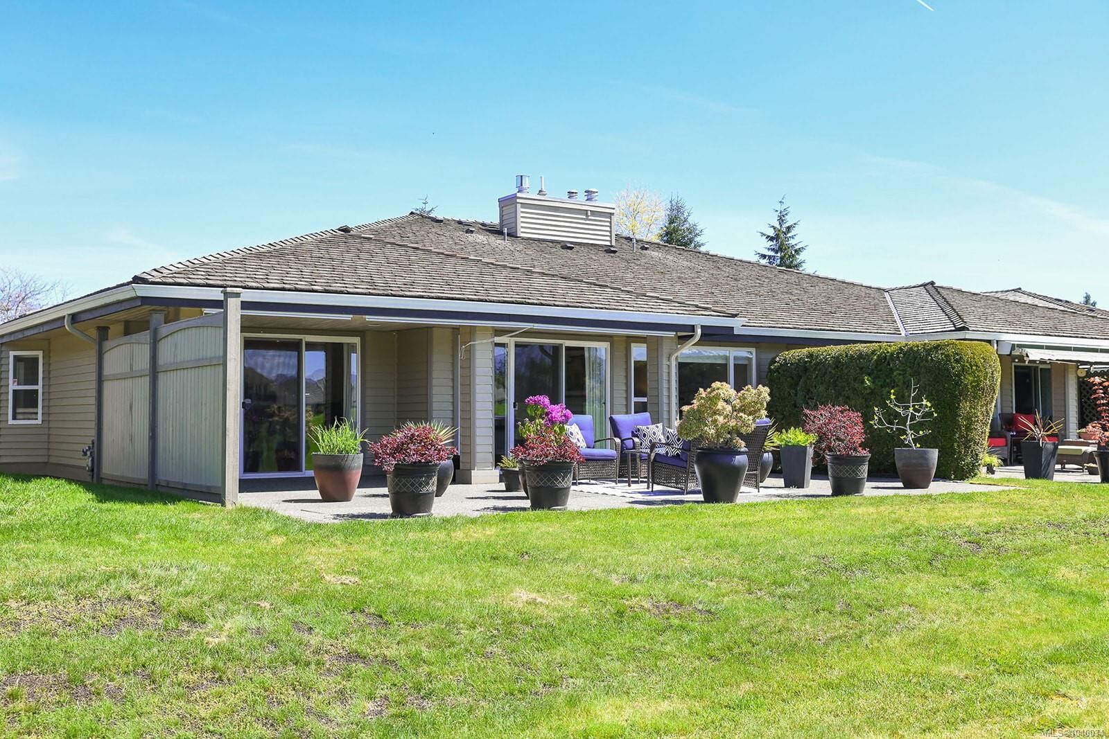 Property Photo: 3100 Kensington Cres #14 BC V9N 8Z9