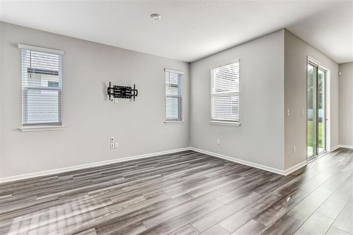 Property Photo: 616 Palmetto Place FL 32097