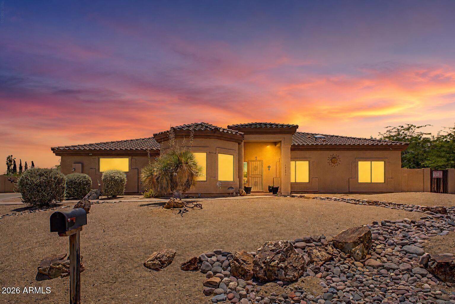 Property Photo:  14601 N Dickens Court  AZ 85268 