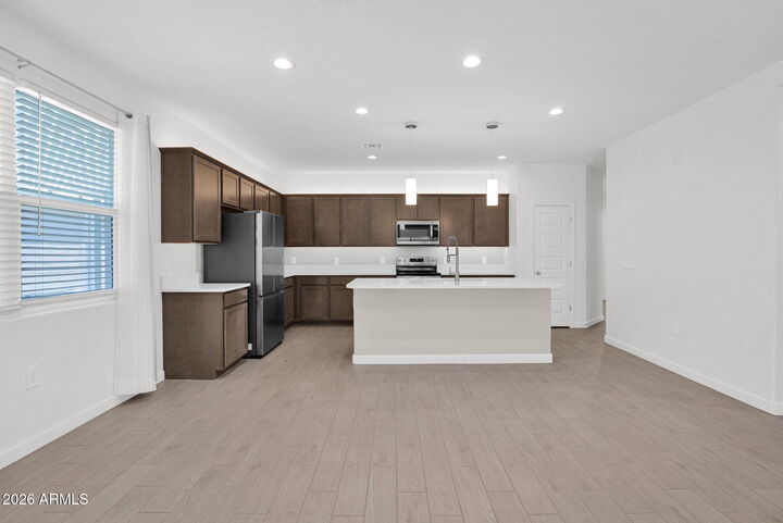 Property Photo: 1405 W Sussex Street AZ 85143