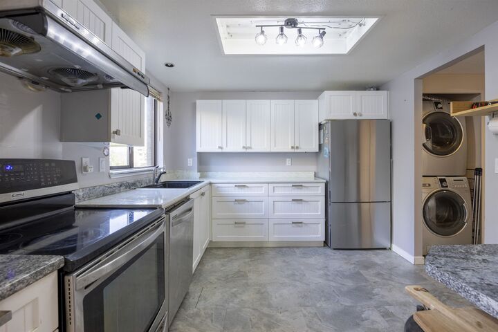 Property Photo: 6282 Kathleen Avenue 502 BC V5H 4J4