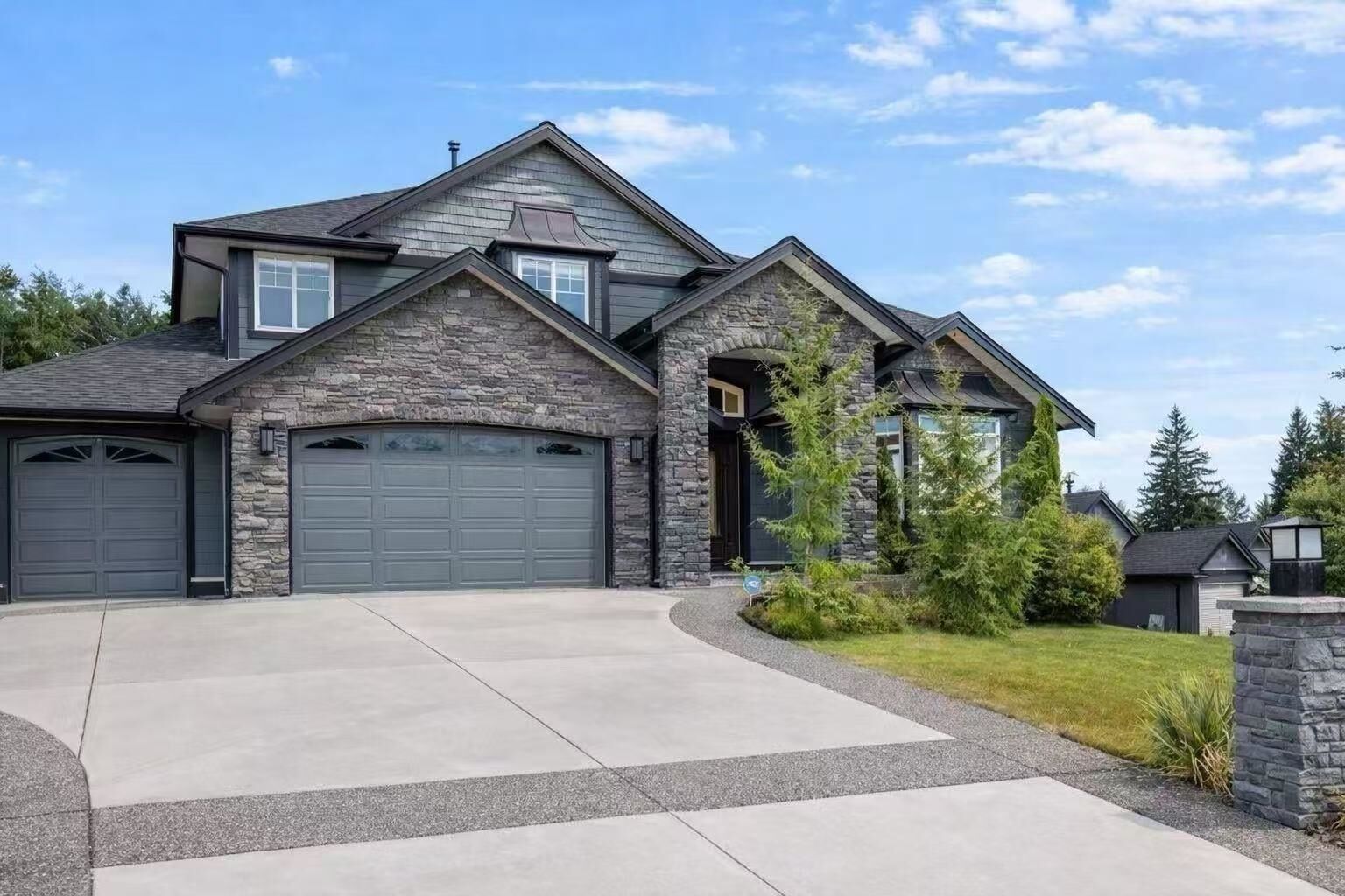 Property Photo:  26500 124 Avenue  BC V2W 0E2 