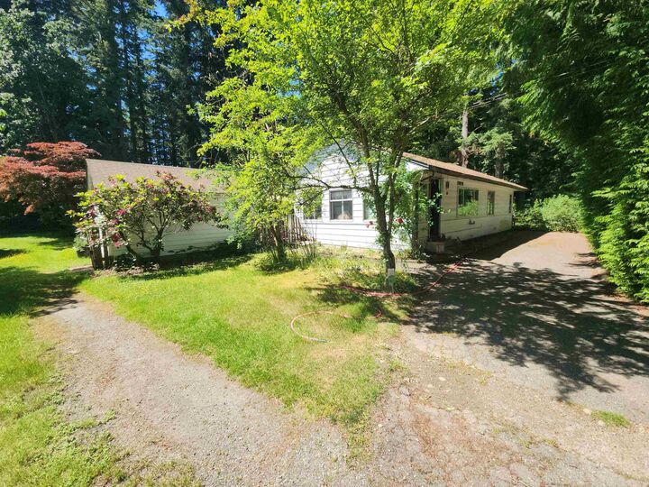 Property Photo: 20176 28 Avenue BC V2Z 1X2