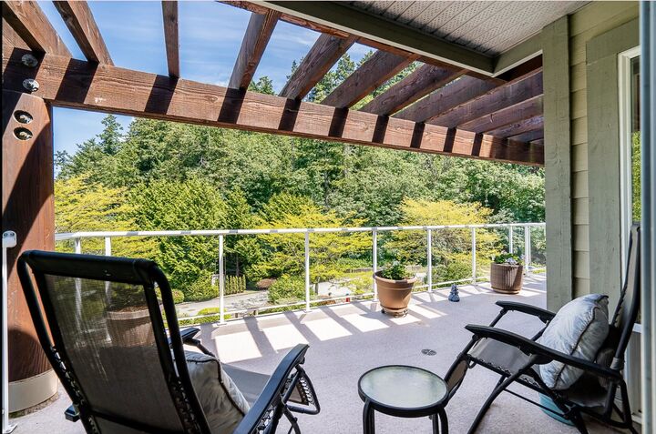 Property Photo: 1120 Tsatsu Shores Drive 318 BC V4M 4G3