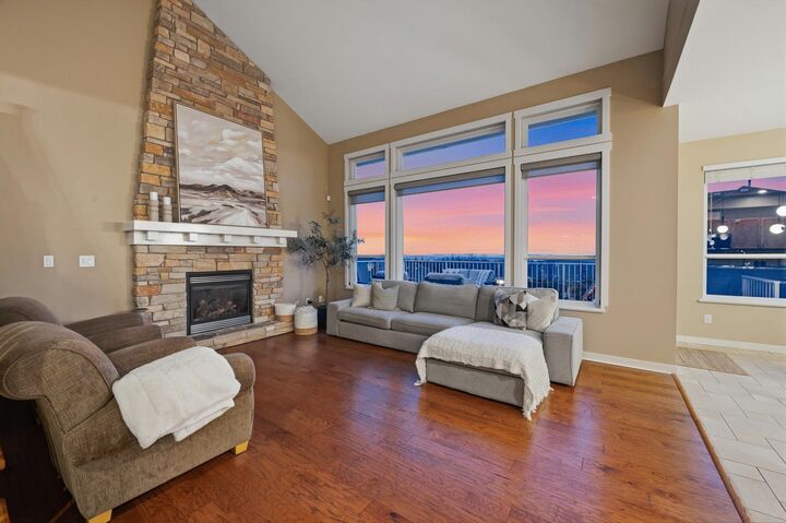 Property Photo: 4 Hickory Drive BC V3H 5L9