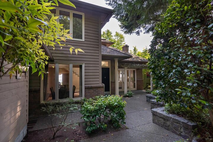 Property Photo: 4882 Vista Place BC V7W 3E7