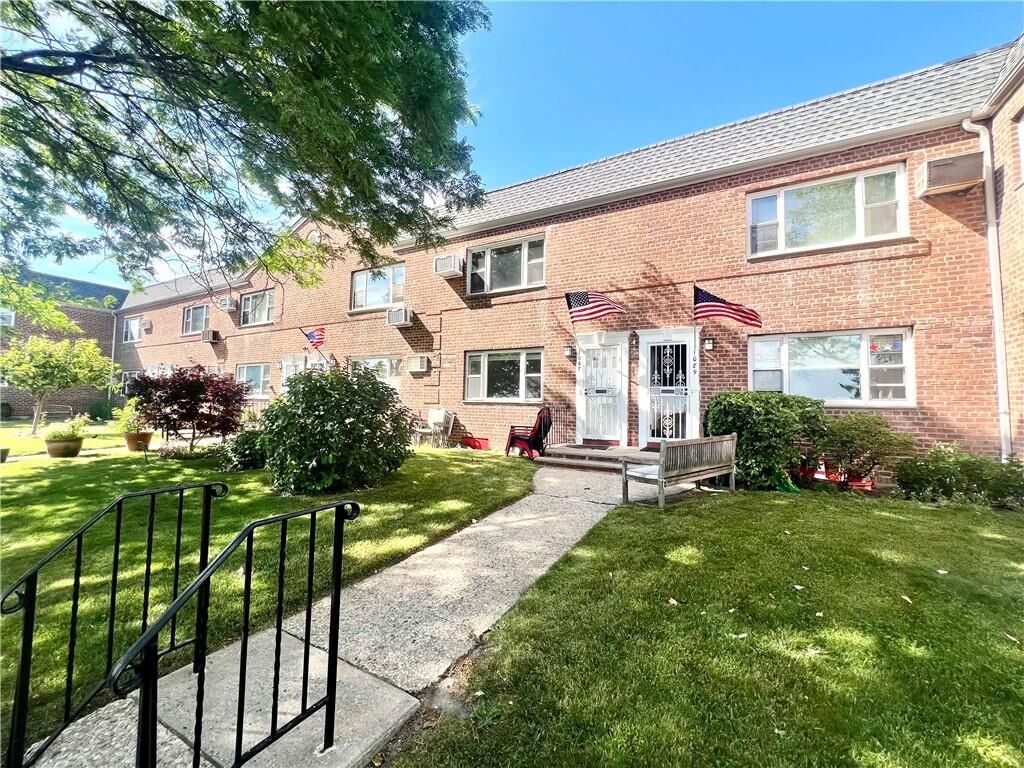 Property Photo: 1087 Shore Parkway 2B NY 11228