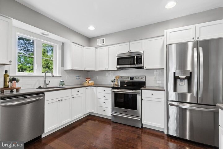 Property Photo: 738 Dill Road MD 21146