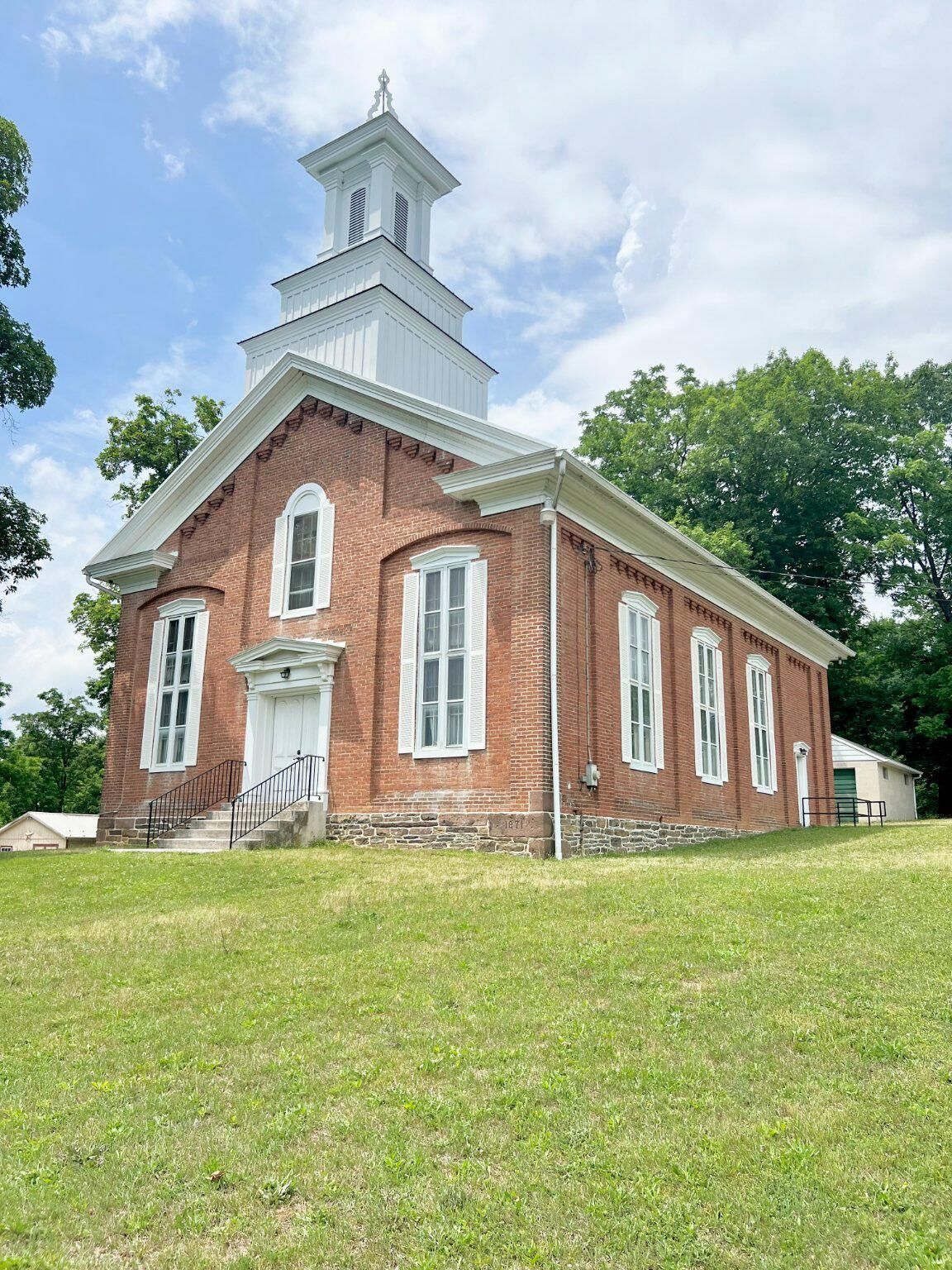 Property Photo:  265 Two Churches Road  PA 17316 