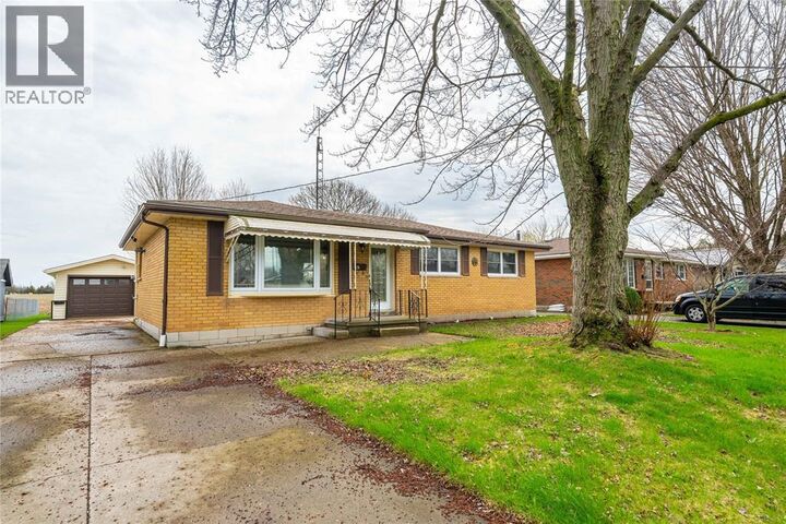 Property Photo: 28 Highland Drive ON N8A 2K4