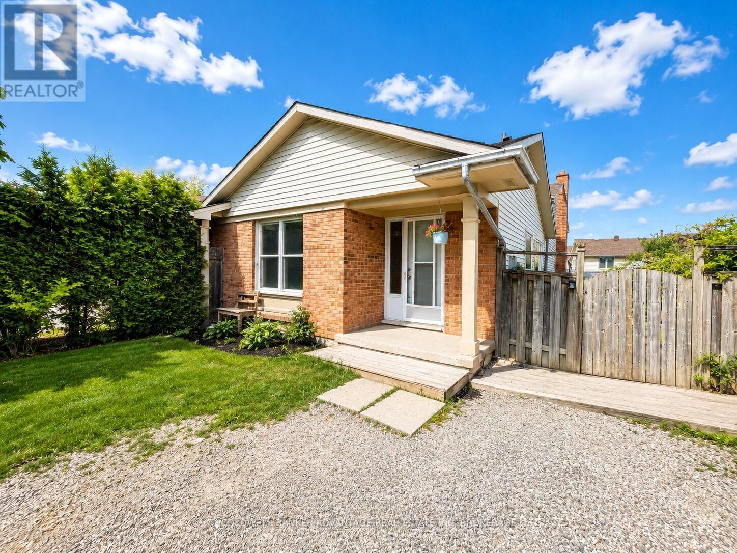 Property Photo:  86 Autumn Place  ON L2P 3W8 