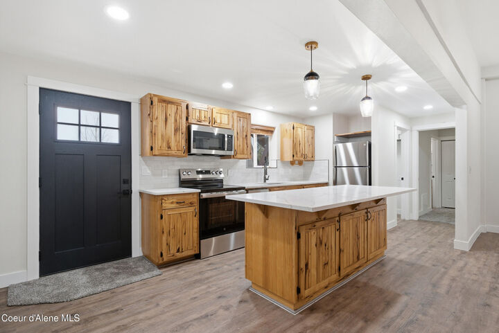 Property Photo:  43143 Riverview Dr Unit 8  ID 83839 