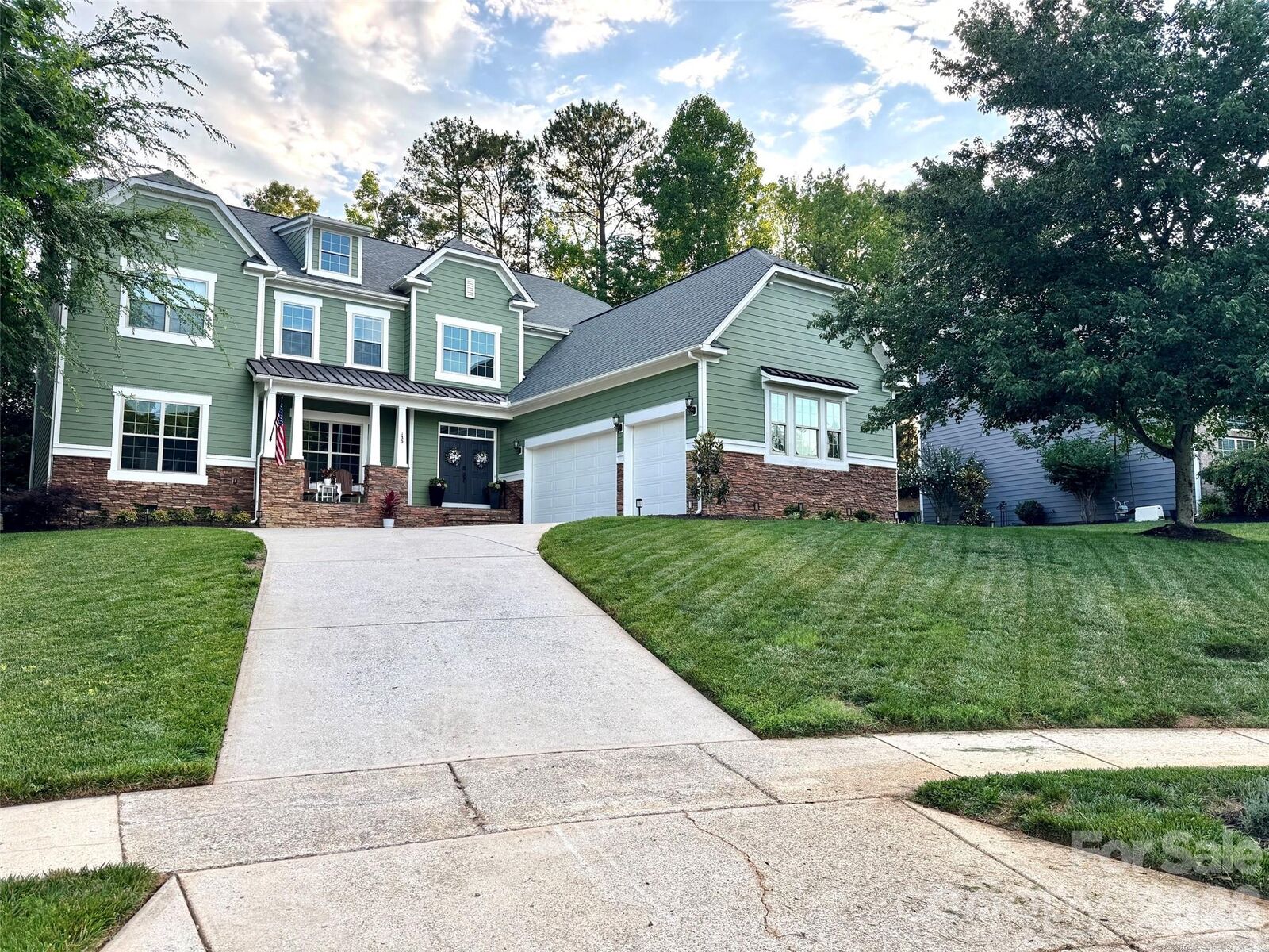 Property Photo:  130 Lakeshore Hills Drive  NC 28117 
