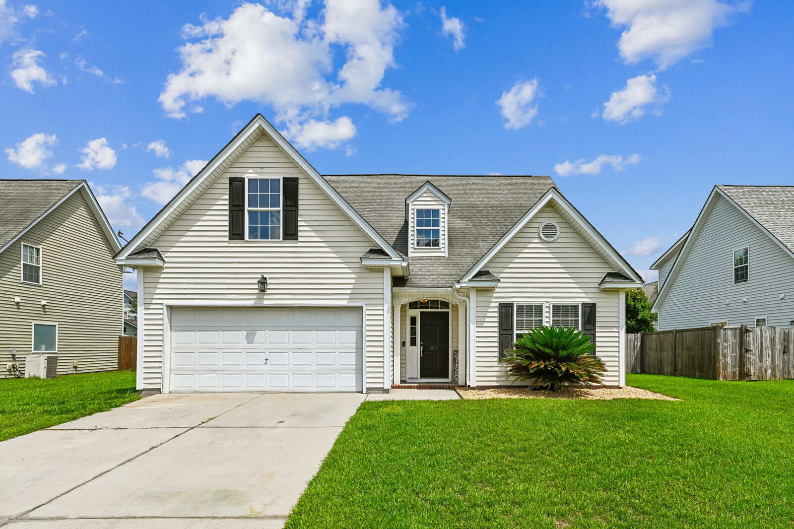 Property Photo: 217 Equinox Circle SC 29456
