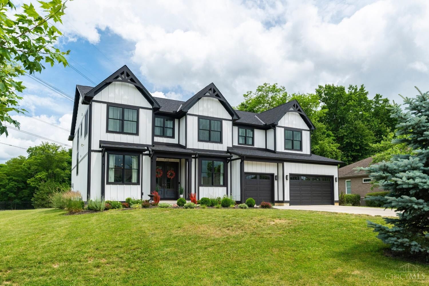 Property Photo: 2058 Tall Pines Lane OH 45244